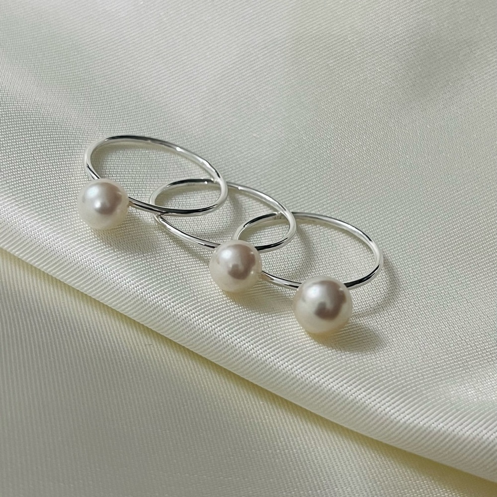 Akoya pearl ring